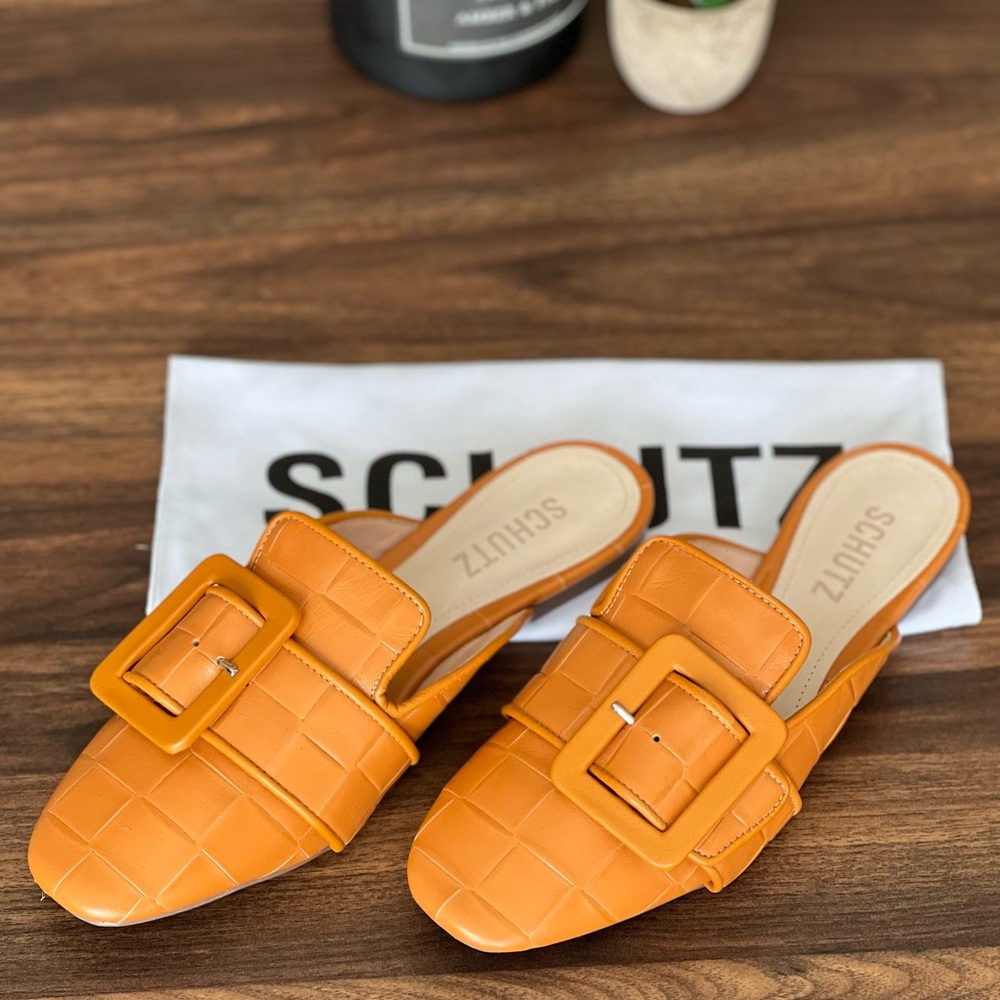Schutz Savana Leather Mule